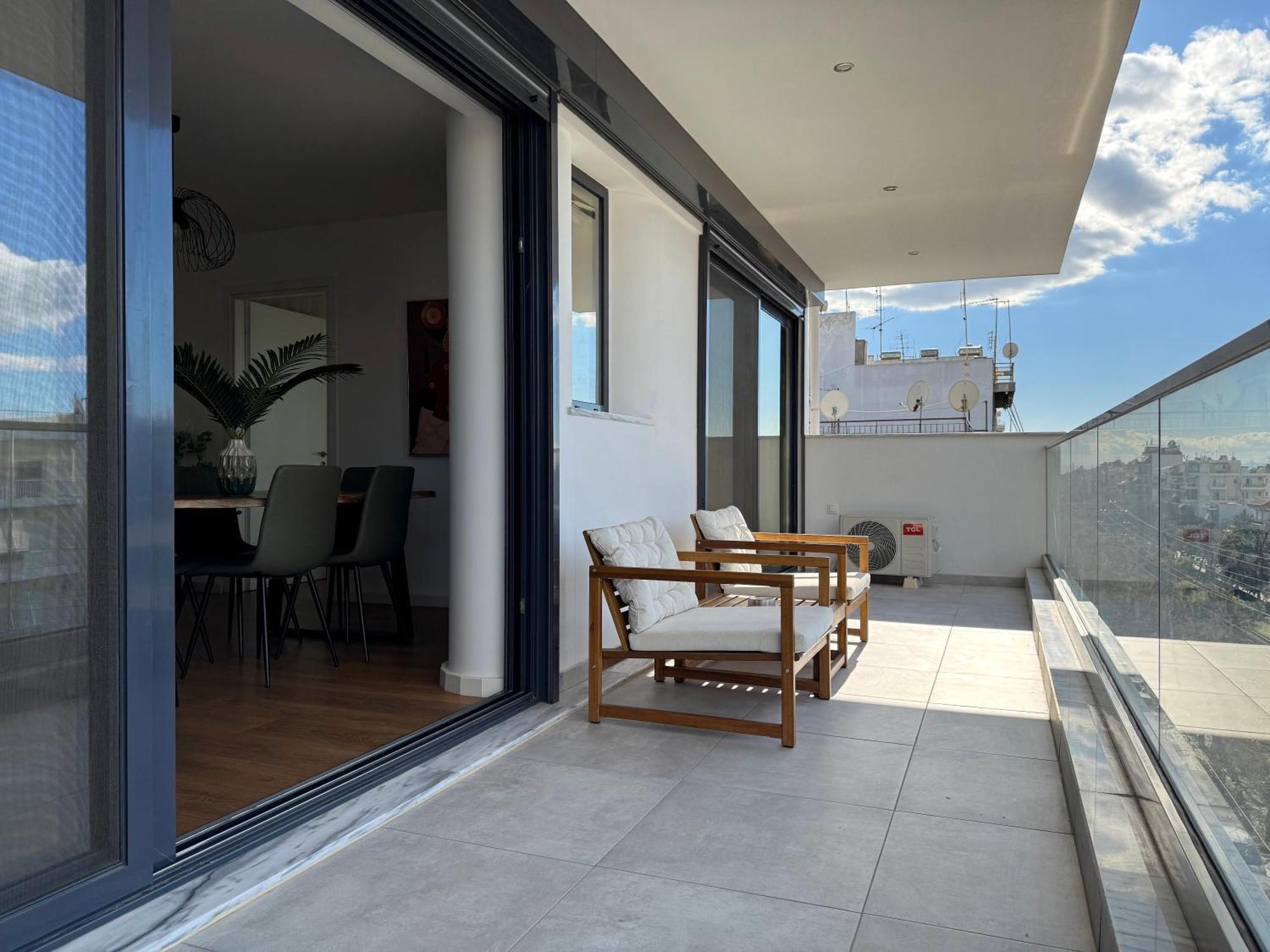 Apartment Th0 Futuristic Luxury Two Bedrooms With High-tech Amenities *