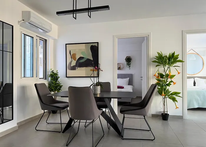 Th0 Futuristic Luxury Two Bedrooms Apartments With High-Tech Amenities