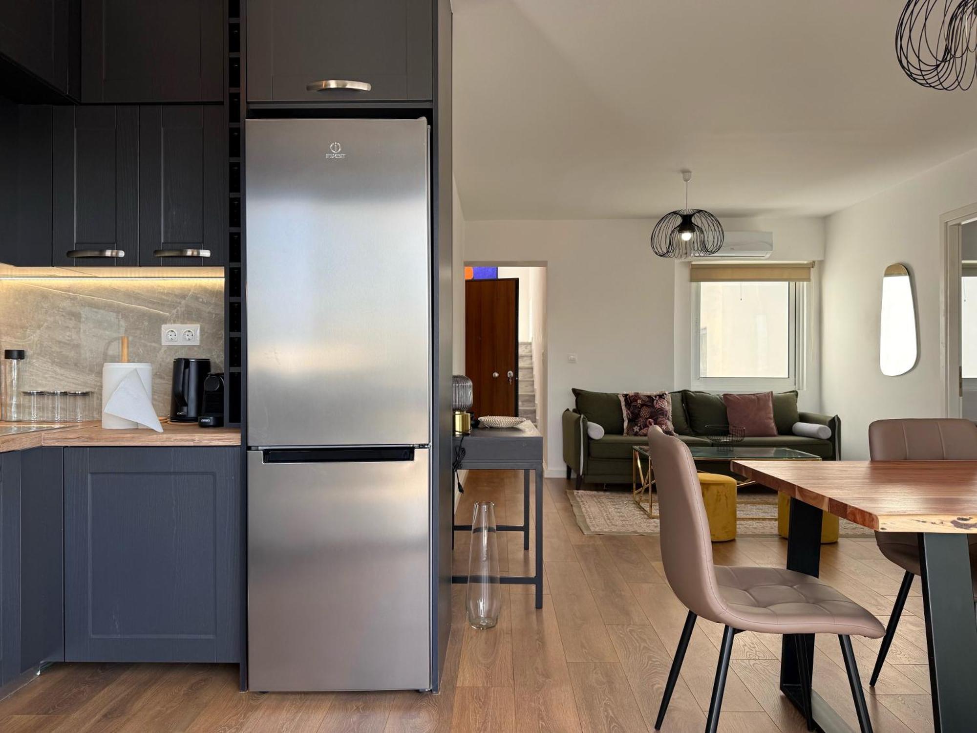 Apartment Th0 Futuristic Luxury Two Bedrooms With High-tech Amenities *