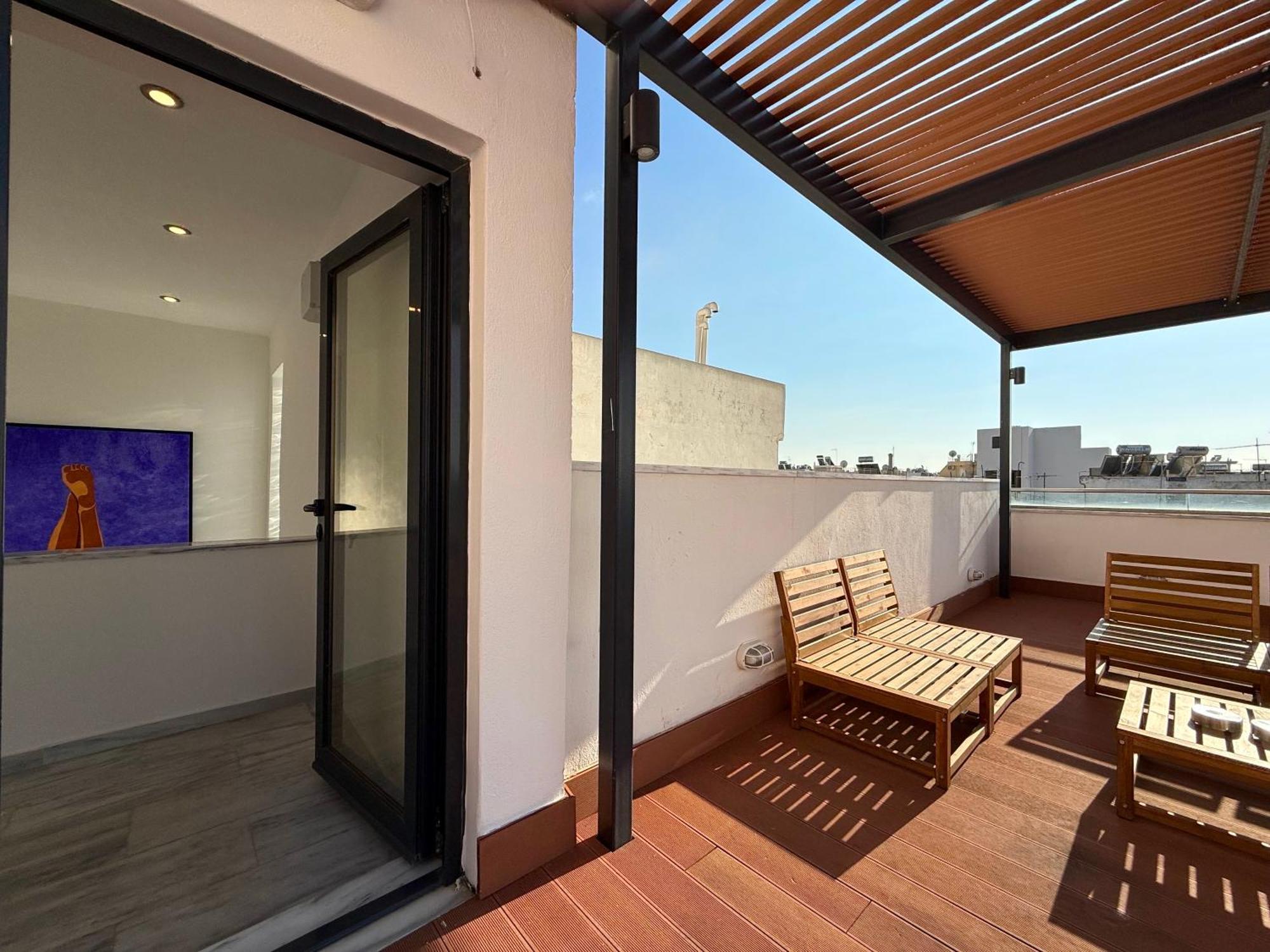 Apartment Th0 Futuristic Luxury Two Bedrooms With High-tech Amenities Athens