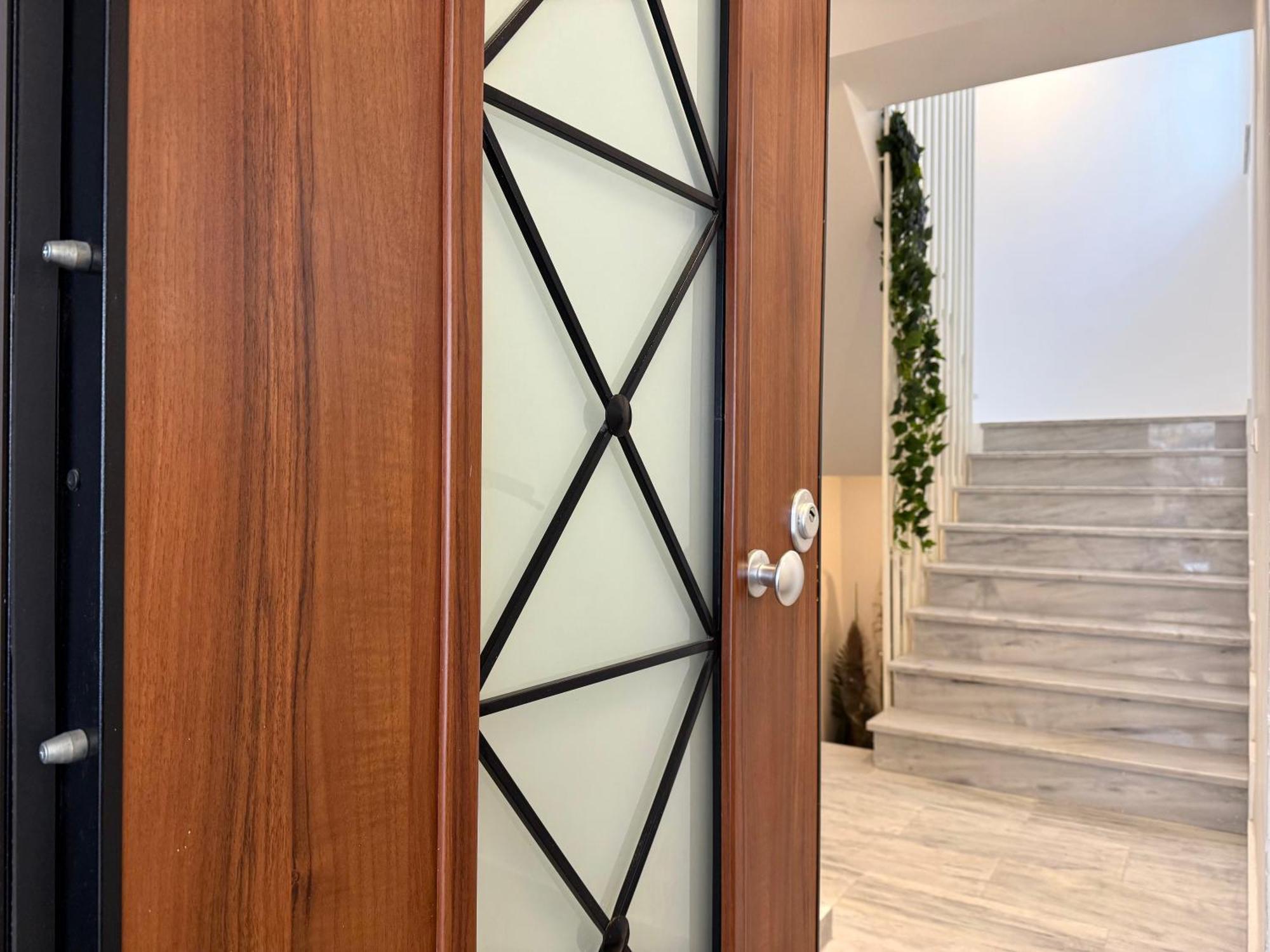 Apartment Th0 Futuristic Luxury Two Bedrooms With High-tech Amenities