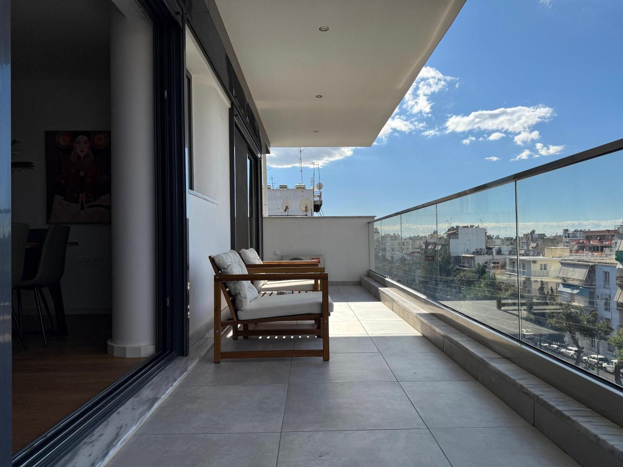 Th0 Futuristic Luxury Two Bedrooms With High-tech Amenities Apartment