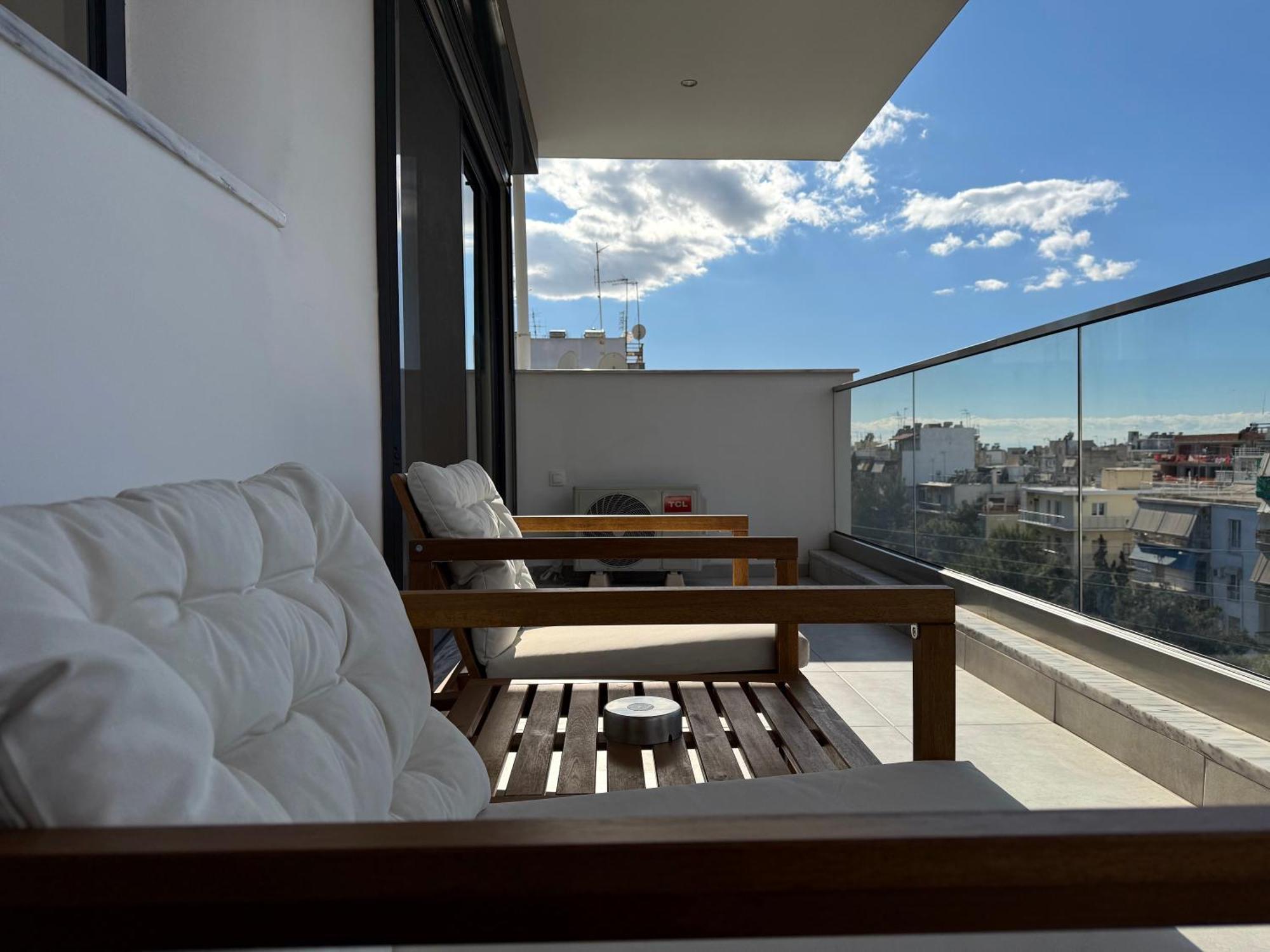 Apartment Th0 Futuristic Luxury Two Bedrooms With High-tech Amenities Athens