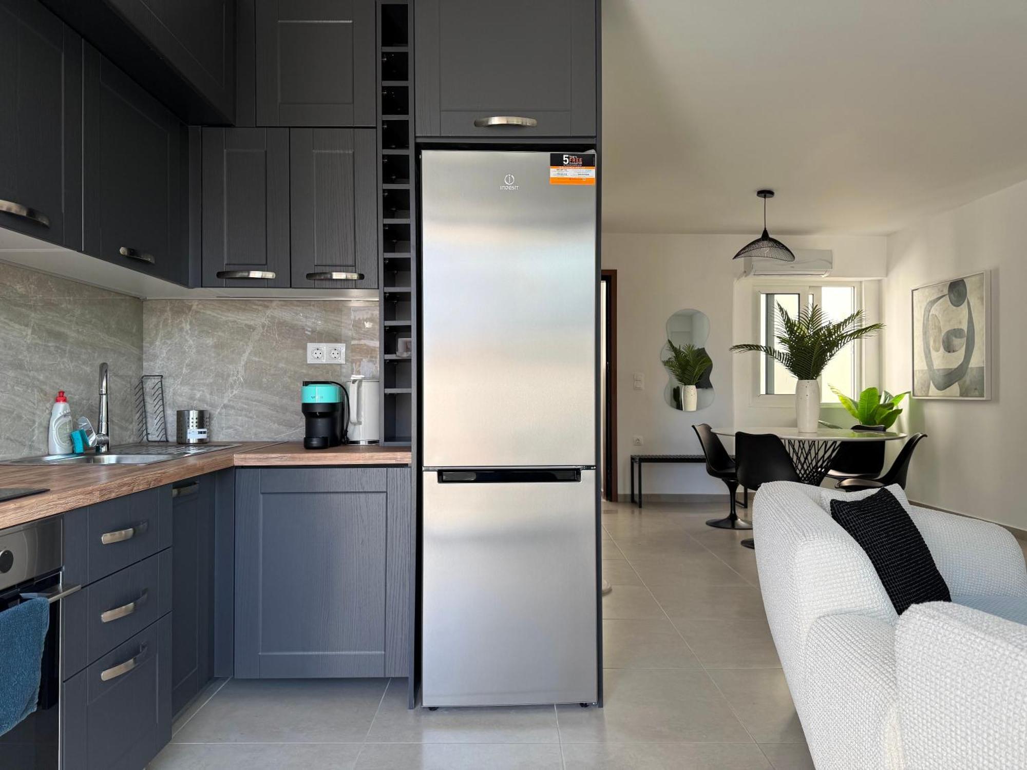 Th0 Futuristic Luxury Two Bedrooms With High-tech Amenities Apartment *
