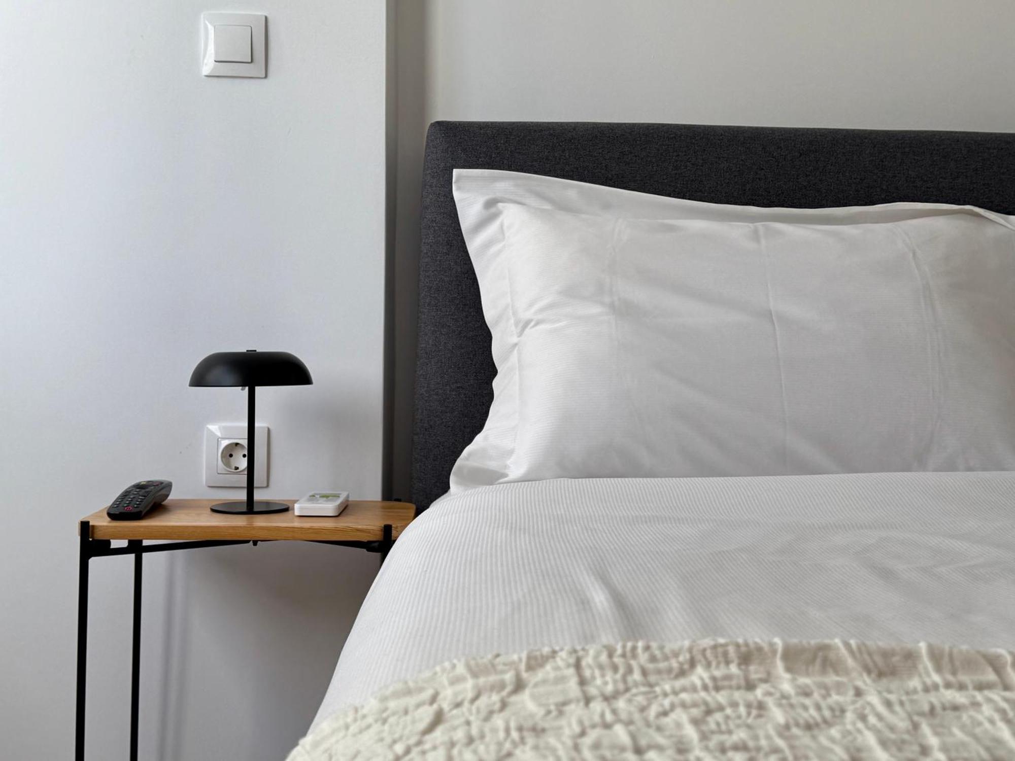 Apartment Th0 Futuristic Luxury Two Bedrooms With High-tech Amenities Athens