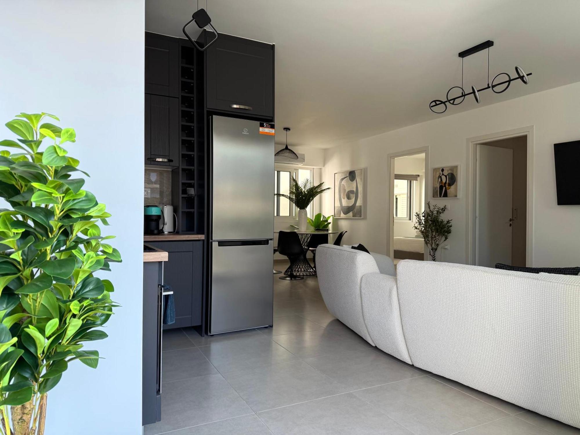 Apartment Th0 Futuristic Luxury Two Bedrooms With High-tech Amenities