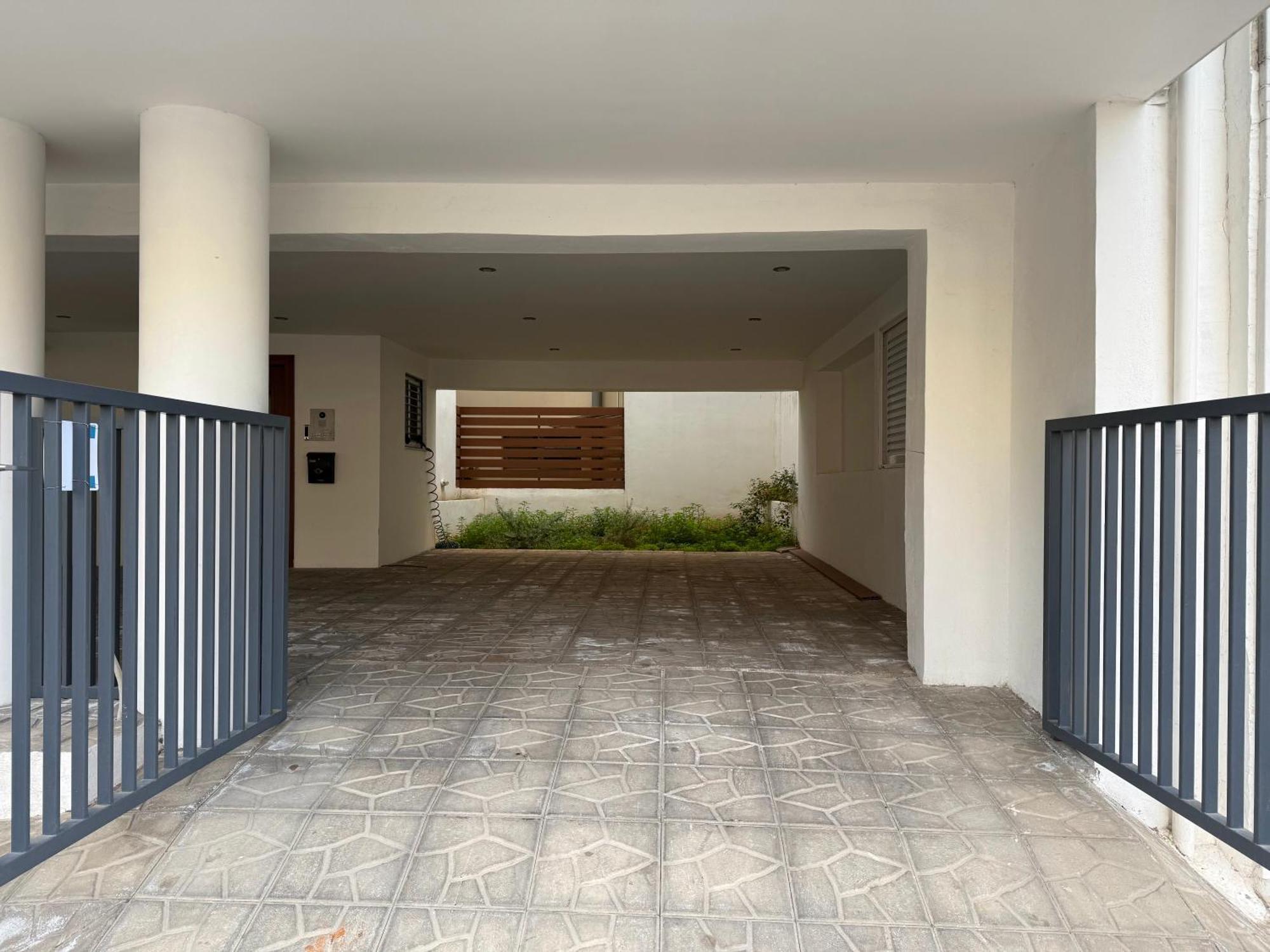 Th0 Futuristic Luxury Two Bedrooms With High-tech Amenities Athens