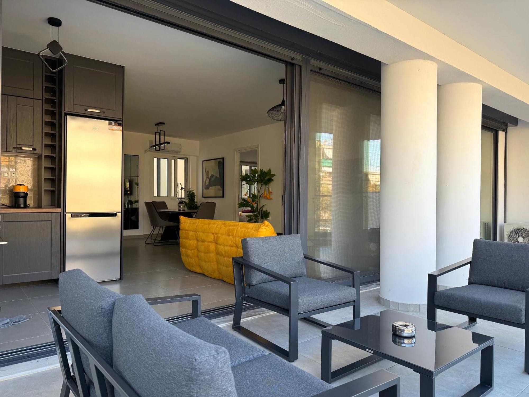 Th0 Futuristic Luxury Two Bedrooms With High-tech Amenities Apartment Athens