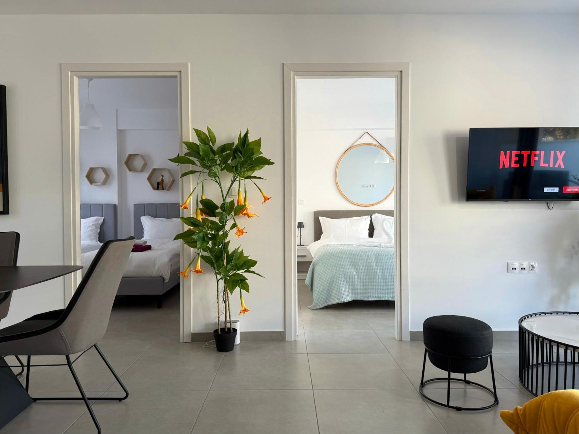 Apartment Th0 Futuristic Luxury Two Bedrooms With High-tech Amenities *